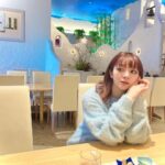 MARiA Instagram - だいぶ遅めの投稿になりますがっ 新年のお正月🎍は 美味しい食事と温泉♨️と 神社にお参りにいって パワーを養ってきましたっ✨☺️ 素敵なお蕎麦屋さんだったので映え写真撮ってもらったから せっかくなのでアップしますっ🤣✨ おしゃれなだけでなく、もちろんお蕎麦もすんごくおいしかった🥹✨ 今年は辰年🐲だから 龍の神様が祀られている神社を色々巡れたらいいなぁ。 なんてこっそり思っていたり。 お参りすると 澄んだ空気の中で 余計な感情や色んなしがらみ それを取り払ったホントの自分の気持ちと向き合える そんな感覚になる。 ヒトは欲張りだから『無い』に目を向けがちで 『ある』に気付けなくなっていく。 『無い』より『ある』に目を向けて。 目に見えなくても必ずそこにある、そばにある 大切なこと 想い出して、忘れないで 大事に大事に生きていきたい。 そしてそんなことをふと思い出して立ち止まって見つめ合う きっかけになれるような歌を届けていきたい。 そんな1年。そんな一生。 さぁ！！！ 2024もがんばってこーーーーっっっ🔥🐉🐉🐉 #MARiA #美依礼芽 #小美　#2024 #やっぱりビール🍻　#啤酒