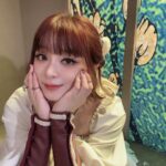 MARiA Instagram - Newアルバム　GARNiDELiA -TEN- に収録曲　スズラン　のMVの時の衣装ですっ♡ ゲームの世界に入り込んだ中世の世界観！ 撮影しながらドキドキでしたっ✨ どやっ。 #GARNiDELiA #MARiA #小美　#美依礼芽 #GARNiDELiA_TEN #スズラン