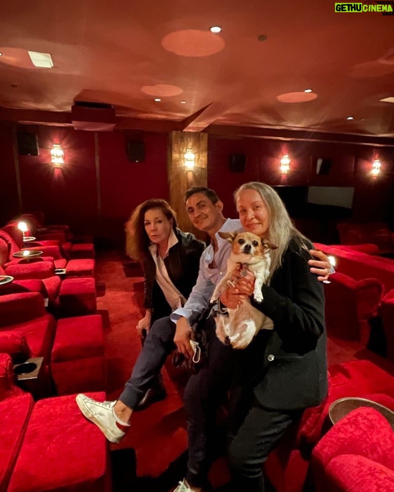 Mónica Gonzaga Instagram - Soho Hause encontramos almas amigas Javier Vargas y Walter. Con mi amiga Claudia