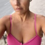 Mónica Hoyos Instagram - Go with the flow 😎