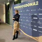 Mónica Hoyos Instagram – Salí de estos premios,
siendo mejor persona o por lo menos intentándolo,que no es poco… si todos lo hiciéramos, seríamos sin duda una sociedad mucho mejor… de la mano de @fabiolamartinezb_ ayer en la sede principal de @caixabank #madrid , se celebró la primera edición de los premios Dona2 de la @fundacionbertinosborne.
Aquí os dejo un poquito de esta noche,
donde sólo os digo: que la felicidad hay que tomársela en serio!! 😘