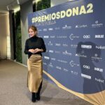 Mónica Hoyos Instagram – Salí de estos premios,
siendo mejor persona o por lo menos intentándolo,que no es poco… si todos lo hiciéramos, seríamos sin duda una sociedad mucho mejor… de la mano de @fabiolamartinezb_ ayer en la sede principal de @caixabank #madrid , se celebró la primera edición de los premios Dona2 de la @fundacionbertinosborne.
Aquí os dejo un poquito de esta noche,
donde sólo os digo: que la felicidad hay que tomársela en serio!! 😘