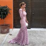 Mónica Hoyos Instagram – Que bonito ser testigo cuando triunfa el amor♥️
La verdad yo también quiero 😊
Emotiva boda de @asraf_beno 
@isapantojam 🤍 
Gracias @virginiavald por ponerme como una princesa para este día🤍
Love youuuu mi gente bonita ♥️ 
Desliza para ver todoooooo!
