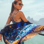 Mónica Jardim Instagram - Olá Dezembro! Recebo o meu mês com 30 graus e a boa energia carioca 😉🌴🇧🇷 📸 @renatacoutinhofotografia #riodejaneiro @lezalez @justforherlojaoeiras Rio de Janeiro, Rio de Janeiro