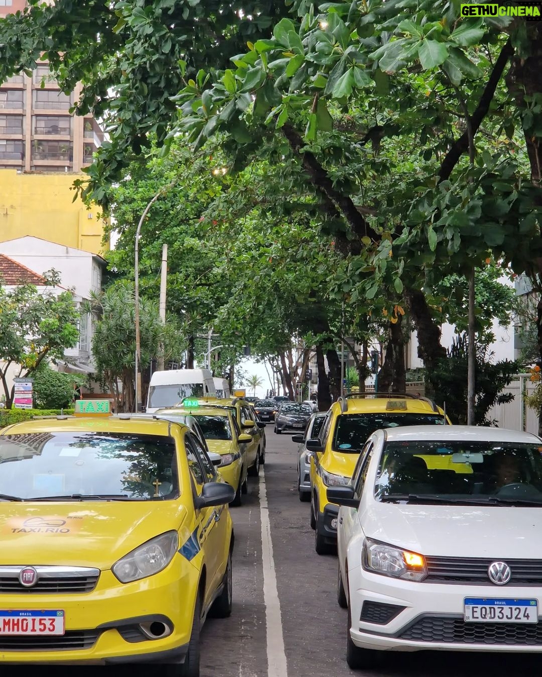 M贸nica Jardim Instagram - E o Rio continua lindo 馃槏 #riodejaneiro 馃嚙馃嚪 Rio de Janeiro Brasil