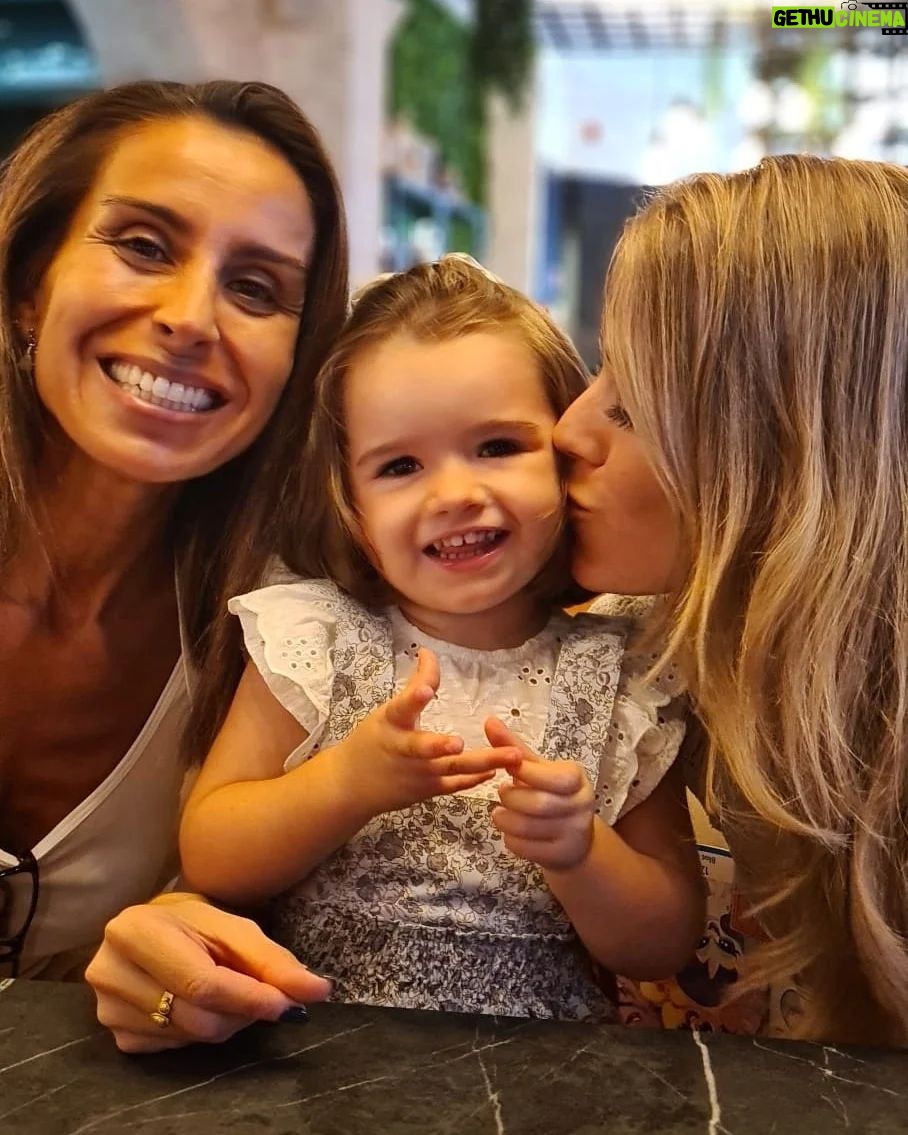 Mónica Jardim Instagram - Tarde deliciosa 🩷 Seventh Brunch