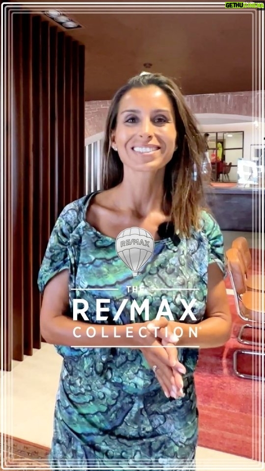 Mónica Jardim Instagram - 🔵 O Luxury Lifestyle Awards distinguiu a @remaxcollectionportugal como “Best Luxury Real Estate Marketing in Portugal“. Uma distinção que nos enche de orgulho e nos dá cada vez mais responsabilidade para fazer mais e melhor, para entregar o melhor serviço aos nossos clientes. #remaxcollection #remaxcollectionportugal #remax #remaxportugal #portugal #imobiliario #imobiliário #realestate #luxury #luxuryrealestate #luxuryhouses #luxuryhouse #luxuryhomes #luxuryhome #luxurylifestyleawards #llawinner #lla #realchoicerealestate #luxuryrealestate#innovation #inspiration #luxuryliving #bestofthebest #marketing