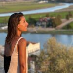 Mónica Jardim Instagram - Há finais de tarde mágicos 💛 Alcácer do Sal