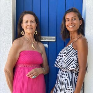 Mónica Jardim Instagram - 7 de Agosto. O dia dela. Desta mãe leoa. Este é o primeiro aniversário sem ti mas continuamos sentindo-te noutra dimensão e celebrando-te todos os dias! 
Felicidades Mamy! ❤️