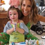 Mónica Jardim Instagram - 2 anos de Teresinha! A minha afilhada continua a crescer de forma doce e muito feliz! Foi um dia super bonito com familia de sangue e coração! 🩷