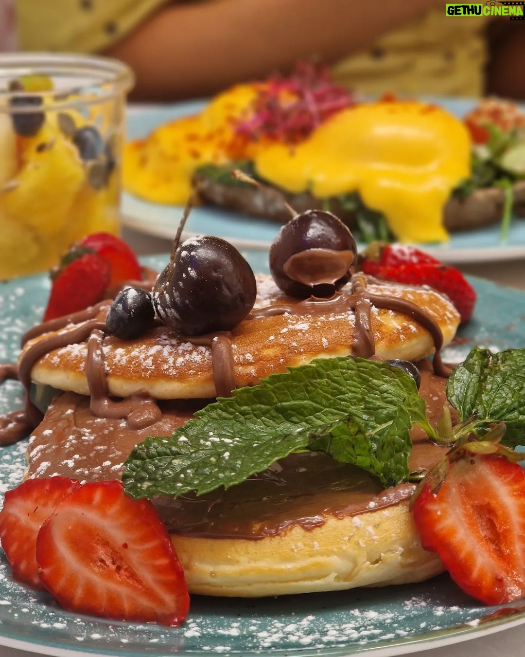 M贸nica Jardim Instagram - Tarde deliciosa 馃┓ Seventh Brunch