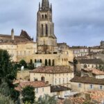 Mónica Jardim Instagram - Podia ser um conto de fadas mas é Saint Emilion 💛 Foi há uma semana mas sempre a tempo de ficar aqui no feed 😊 #saintemilion #france