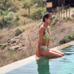Mónica Jardim Instagram - O Alentejo está salpicado de refúgios serenos onde se respira sossego, ar puro e a autêntica vida campestre! Obrigada à formidável equipa do @montegoiscountryhouse pelo carinho e mimo recebidos 💛 Monte Gois Country House & Spa