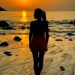 Mónica Jardim Instagram - O pôr-do-sol.... impossível ficar indiferente aos tons nobres quando o sol se prepara para repousar.... qual o vosso favorito? 1, 2, 3, 4, 5, 6 ou 7? 😍 #sunsetinthailand #GalaxyS24 Thailand