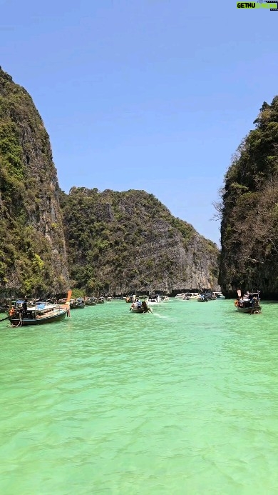 Mónica Jardim Instagram - Bem-vindos as Phi Phi Islands 💚 #phiphiisland #thailand🇹🇭 Phi Phi Islands, Thailand
