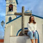 Mónica Jardim Instagram - Começar o ano nos lugares onde somos felizes 💛 Feliz 2024 para todos! 🥳 #alcacerdosal #santasusana #alentejo Alcácer do Sal