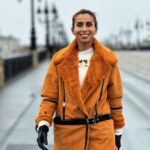 Mónica Jardim Instagram - Première fois à Bordeaux! 😊 Foram uns valentes 15 kms a pé para descobrir os encantos desta bonita cidade, património mundial da Unesco e capital mundial do vinho! Nada que dois copos de vinho não tenham ajudado 😜 Bordéus França