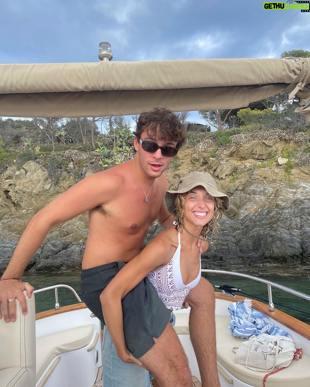 Mónica Mara Instagram - Mi mood ahora mismo el último video 🥺❤️ Cadaqués