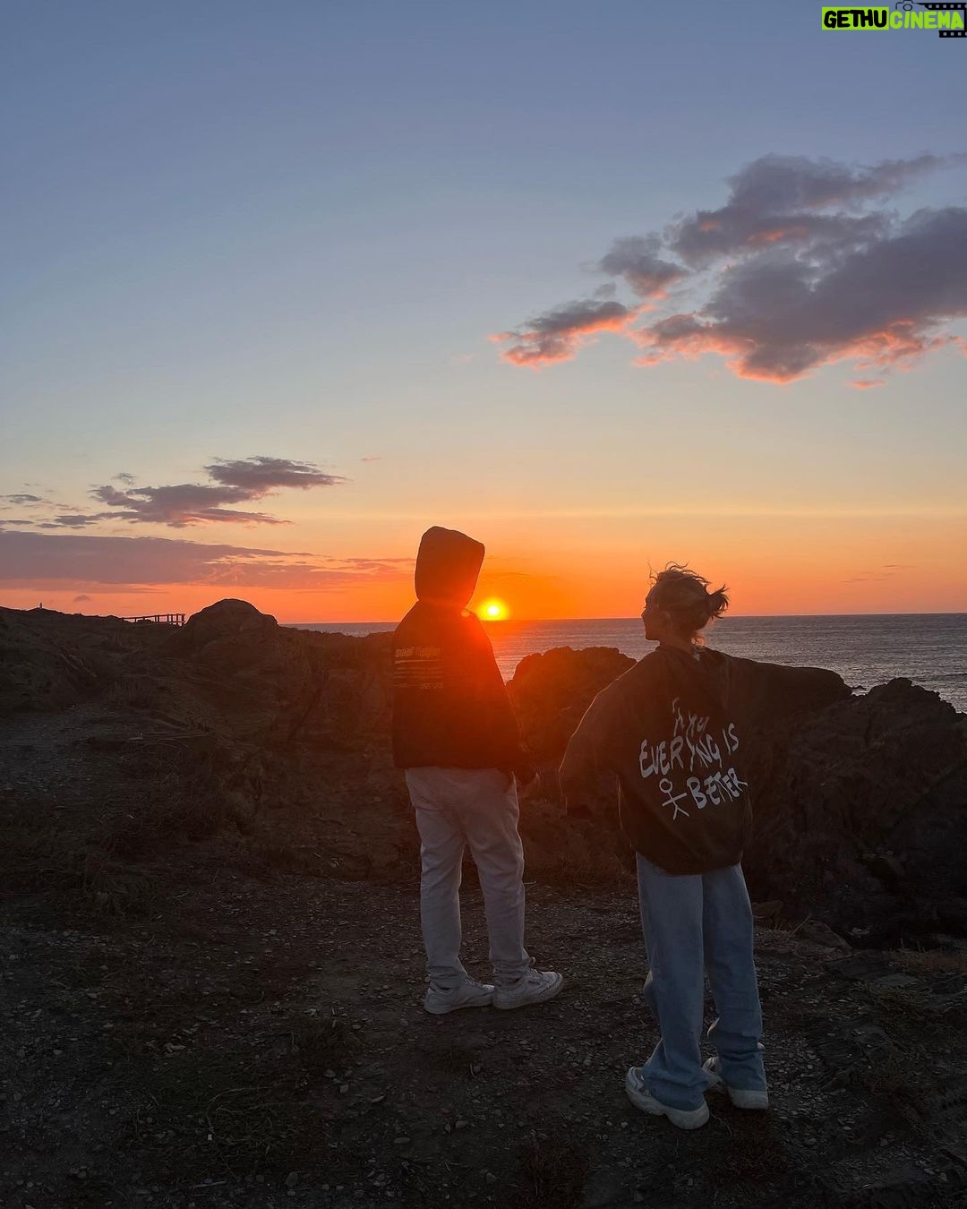 Mónica Mara Instagram - Mi mood ahora mismo el último video 🥺❤️ Cadaqués