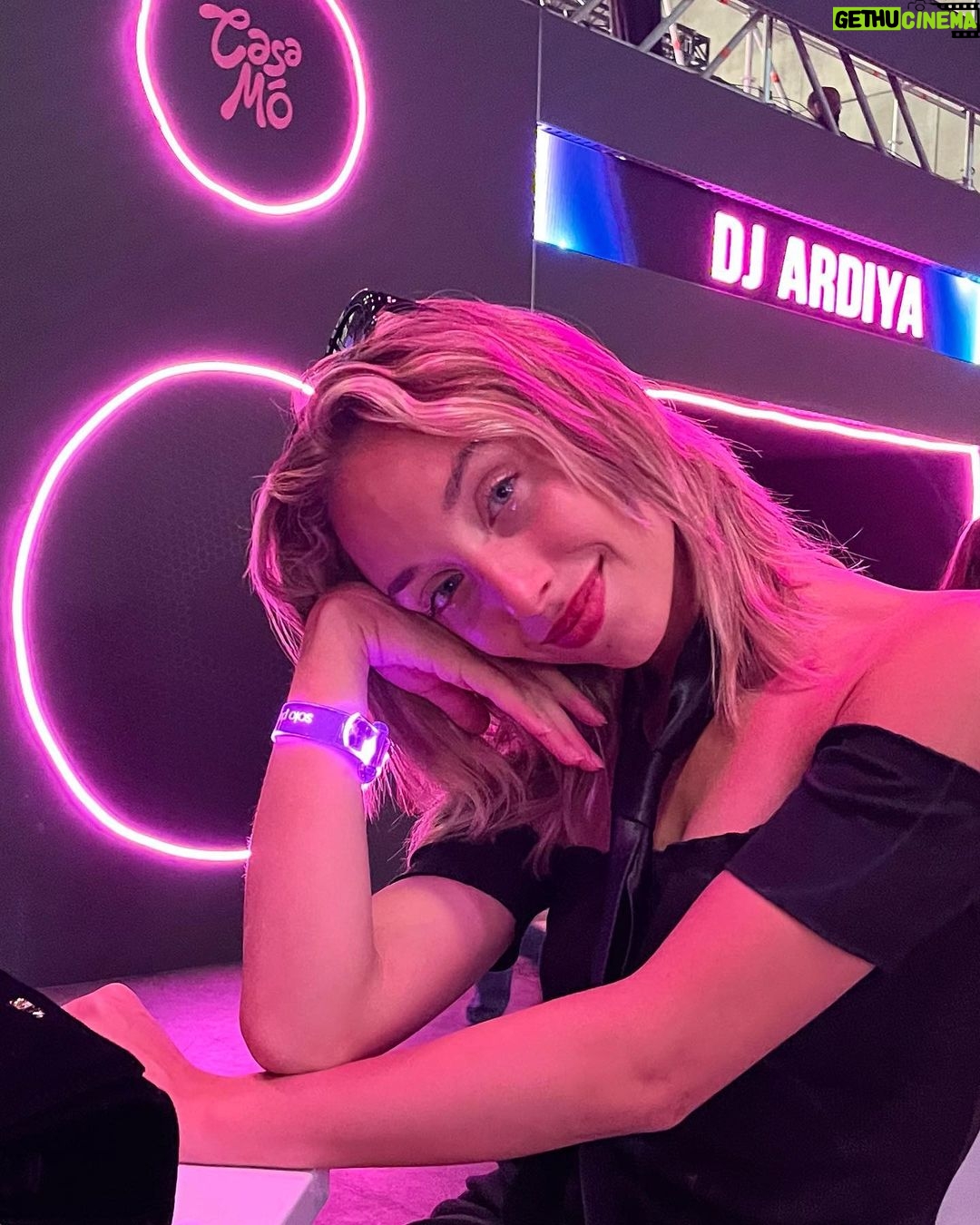 Mónica Mara Instagram - Fotos que me gustan con gente bonita a la que echo de menos un poco ya 🥲❤️🩹