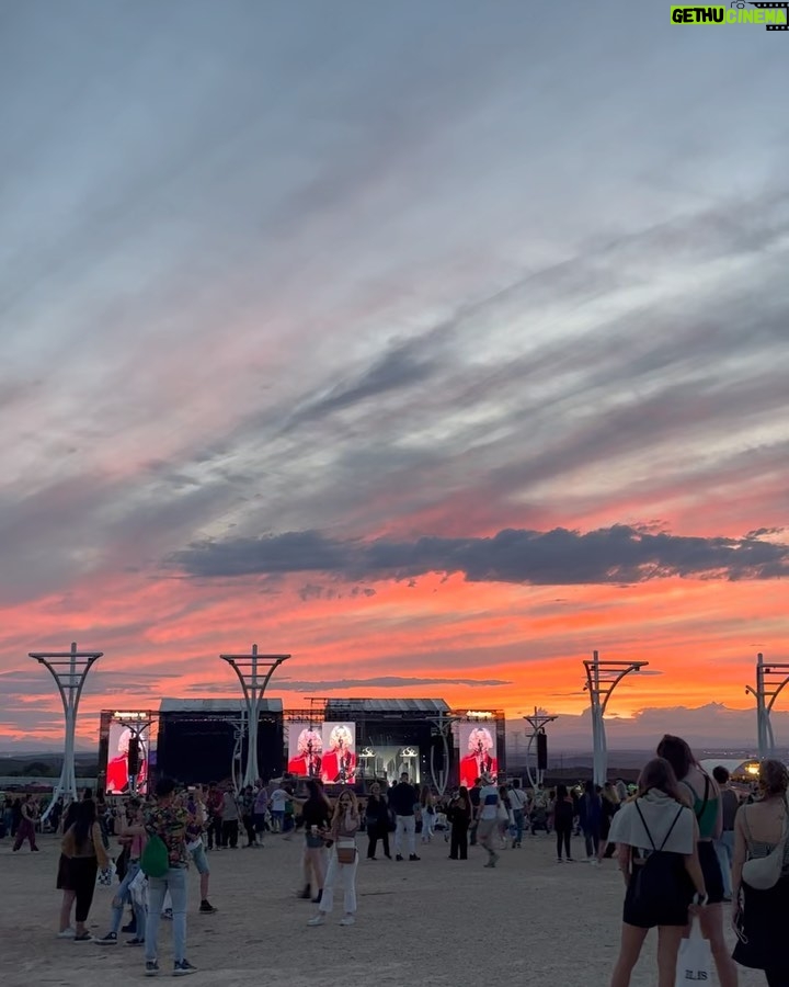 M贸nica Mara Instagram - round two馃拝馃徏 @primavera_sound @vampire.zip Primavera Sound