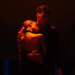 Mónica Mara Instagram - Vivir el sueño de ser una chica pop rodando este videoclip fue bastante guay pero de la manita de mi @pablobrotonss ya esque no se puede pedir más :,) literalmente montamos la coreo en el parking de mi edificio y estoy muy orgullosa la verdad todo serio pero la realidad es el ultimo vídeo jejej Fotitos de @quietocarlos que tiene un ojo mágico <3 MUAH @intense.artistry @esterniggs Estilismo @lauramarind assist. @pabloroca24