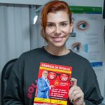 Mónica Sintra Instagram - Há muito poucos dias, @monicasintraoficial esteve na nossa loja do Cacém com o filho Duarte. E no meio das mais de 10.000 armações em stock a cantora não resistiu em renovar também a sua coleção de Óculos. A Mônica usufruiu ainda de uma consulta gratuita que está disponível para todas as pessoas, com ou sem marcação, nas lojas do #cacém e do #chiado ! Visite-nos, estamos à sua espera.