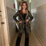 Mónica Sintra Instagram - Pronta para apresentar a minha "Rainha" no @somosportugaltvi. Estão por aí desse lado? 📺 💇‍♀️ @mariah_menezz 💄 @carlabaltazar.makeup