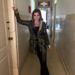 Mónica Sintra Instagram - Pronta para apresentar a minha "Rainha" no @somosportugaltvi. Estão por aí desse lado? 📺 💇‍♀️ @mariah_menezz 💄 @carlabaltazar.makeup