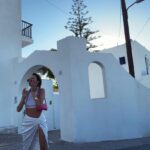 Müge Bayramoğlu Instagram –  Náousa, Kikladhes, Greece