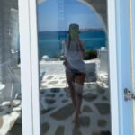 Müge Bayramoğlu Instagram – Yazı ve sarı saçlarımı özlediğim bi dump🌞
