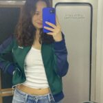 Müge Bayramoğlu Instagram – Selam ben Şengül. Stresten iki haftada bir çıkarttığım uçuğum ve ben bu akşam saat 20.00’de Fox tv’deyiz🤍 #gaddar