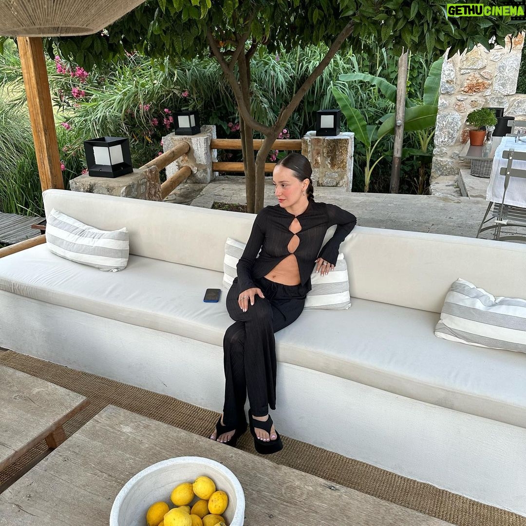 Müge Bayramoğlu Instagram - When life gives you lemons🍋