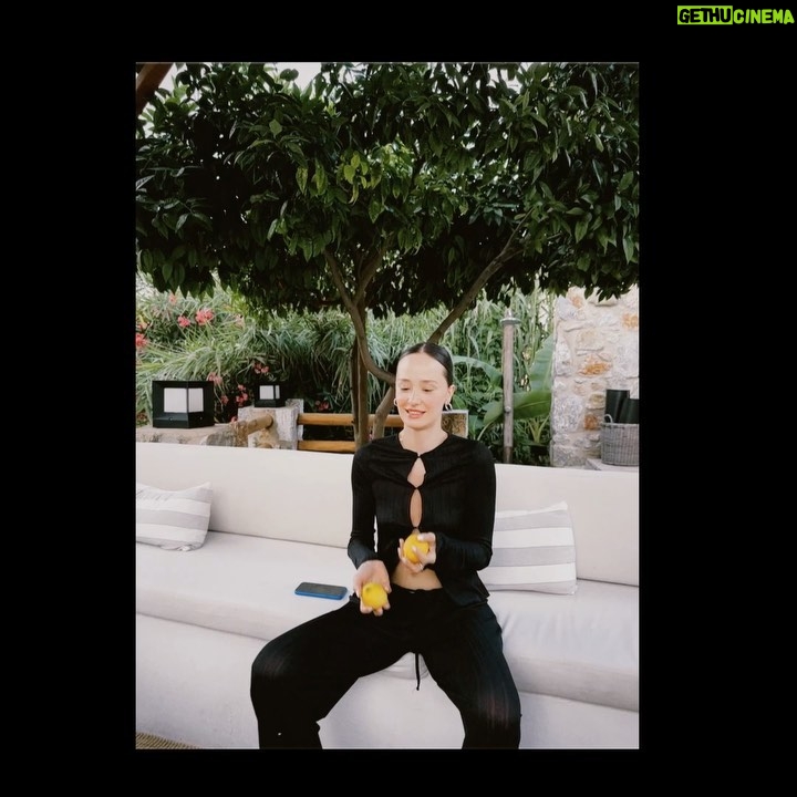 Müge Bayramoğlu Instagram - When life gives you lemons🍋