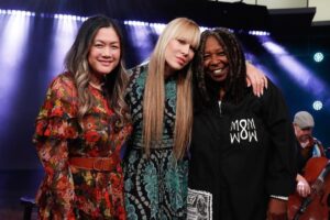 MILCK Instagram - We kicked off our morning with the fabulous duo @natashabedingfield and @milckmusic with a powerful performance of their new song that brings awareness to challenges facing communities, from gun violence to mental health, titled 'Your Child My Child.' Tap the link in bio to watch.

📸: @rkoradioman