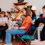 Ma’Ma Queen Instagram – Afgelopen zondag waren @iammamaqueen en de @bozebitchesboekenclub_ weer op bezoek voor een Drag Reading Hour!

Er werd gemake-upt, voorgelezen (ja, inderdaad weer uit ‘DE NEEhoorn’) en de snoepjes en popcorn gingen hard (en werden de volgende dag nog in alle hoeken van The Writer’s Guide gevonden). Kortom: een topmiddag! 

Tot de volgende! 🏳️‍🌈

#dragstorytime #reading #bookclub #feministbookclub #rotterdam The Writer’s Guide