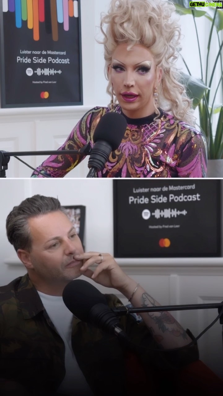 Ma'Ma Queen Instagram - In ieder queen persoon zit een onbemoederd queer kind. Als je “uit de kast(cis-gender hetero normativiteit) komt”, kom je ook in de queer community. Als mensen die al langer in de queer community zijn is het onze verantwoordelijkheid deze nieuwe queer mensen te steunen in hun queer ontwikkeling. In de Pride Side Podcast van @mastercardnl vertel ik aan @fredvanleer wat mijn 6 drag kinderen die mijn gekozen familie vormen voor mij betekenen. Luister naar mijn verhaal en het prachtige verhaal van @zegmaardeen @marieleamorales en @giabab naar de Pride Side Podcast via de link in de bio van @mastercardnl #priceless #podcast #trueself #loveislove #lgbtqiaplus #pride