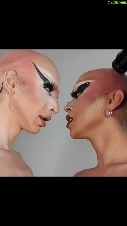 Ma'Ma Queen Instagram - Blame it on the art 🙃🙂 Doing some crazy experiment with @iammamaqueen and @fantasyfvckface voice at the back 😆 . #itsnotthatserious #fail #failbutletscallitart #itsdrag #drag #baldcap #face #art #queer #crazy #dragqueen #draglife #makeup #mua