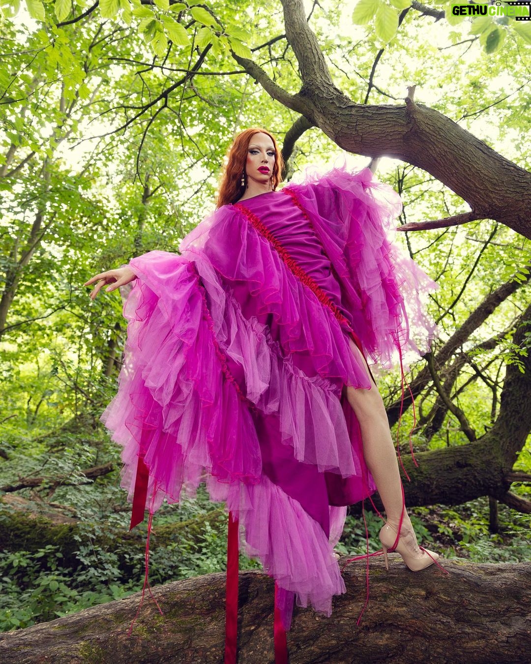 Ma'Ma Queen Instagram - Queen shit πΏππ Team credits Model @iammamaqueen Dress by @studio.hiem Photography @danaebphotography Assistance @annegathion #navb #rotterdam #rotterdamphotographer #rotterdamphotography #rotterdamphoto #model #nlmodel #rotterdammodel #modeling #netherlandsphotographer #nlphotography #nlshoot #rotterdampride #photography #photo #fashionshoot #fashion #beautyshoot #rotterdamfashion #amsterdamshoots #amsterdamphotographer #dutchphotographer #nederlandsephotographer #nederlandsefotograaf #hmua #mua #internationalphotographer #magazinecover #nature #naturephotoshoot Rotterdam, Netherlands