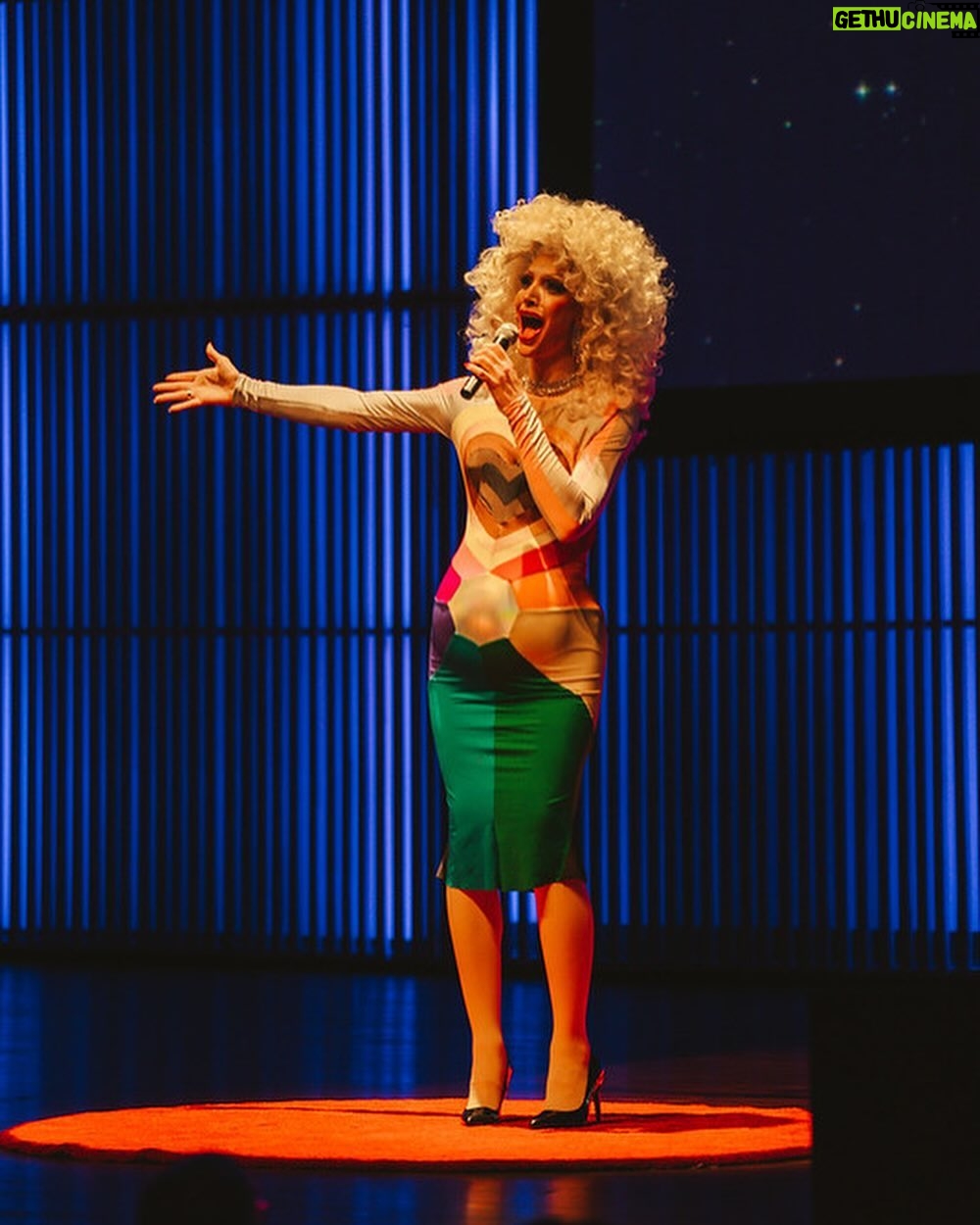 Ma'Ma Queen Instagram - Still can’t believe I did this! A had the honour and pleasure to give a Ted talk! I am now officially a @tedxamsterdam speaker! Never in my wildest dreams did I imagine myself to be on this stage and talk this talk. It’s has been a rollercoaster ride with ups and downs. It has been a long time I felt so nervous in every cell of my body but I didn’t let it get the best of me and pushed through. Walked onto the stage with my head held high and delivered the talk I worked and rehearsed so hard for. Special thanks for @annemariewisse for being my speaker coach. For @robinbaldy for sitting next to me in this rollercoaster. And to all the people from @tedxamsterdam I am so grateful to be invited for this beautiful journey. I have grown as a speaker, as an artist and as a human being. Thank you!♥️ Pictures by @oliviagracephotographyyy Muziekgebouw aan 't IJ