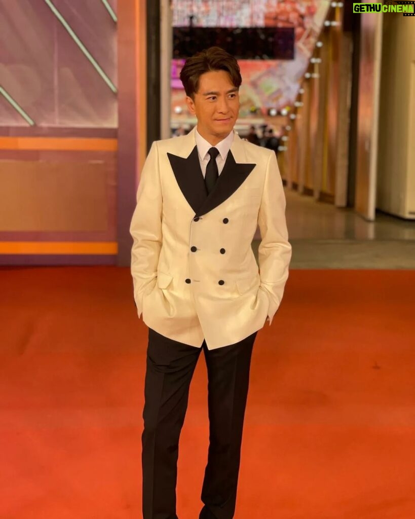 Ma Kwok-Ming Instagram - TVB happy birthday ……🥳🥳🥳🎉🎉🎉🎊🎊🎊 hair: @juncy @bhc_peninsula outfit: @gucci style director: @derekho_ styling: @creativecoven_ @willng_cc