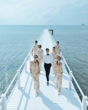 Ma Kwok-Ming Instagram - 謝謝老婆為老公安排咗個完美婚禮……
每個細節都很美……流程安排得很好……大家都玩得很開心……
😘😘😘
謝謝兄弟姊妹團……😎😎😎

outfit: @tomford 
shoes: @jimmychoo 
style director: @derekho_
styling: @willng_cc @creativecoven_

groomsmen outfits @ca_cindyalan