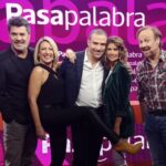 Macarena Pizarro Instagram - Pasapalabra . . chaqueta 🧥@bebalunamoda makeup 💄@alezuazo_makeup pelo 💇‍♀️@machehair