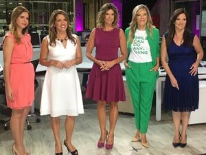 Macarena Pizarro Instagram - Backstage del #8m en @chvnoticias y @cnnchile  con @karinaalvarezv @la_monsealvarez @monicarincon2017 @burgos.matilde