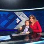 Macarena Pizarro Instagram - Atento Iván Núñez.... jajajja!!! Recibiendo la visita de las nuevas generaciones de lectores de noticias...😍 Chilevisión