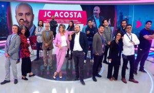 Macarena Pizarro Instagram - Hay equipo señores 💪🏻@chvnoticias