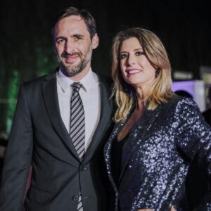 Macarena Pizarro Instagram - #premiosestrellas2021 ⭐️
@chvnoticias 
@majo_olas styling 
@makarena_montaner 👗
@alezuazo_makeup 💄
@pablozamoranoruiz 💇‍♀️
@majocontreras3d 💍
@manicure_impress 💅🏻