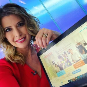 Macarena Pizarro Instagram - Dato para emprendedoras y emprendedores. Conocí estos cursos, que son gratis y pueden entregarles herramientas para reinventarse y alcanzar sus metas. Si entran al link de mis stories podrán conocer toda la variedad de cursos disponibles en HPLife. Ojalá les sirvan!!! Suerte!!!!