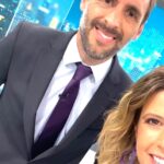 Macarena Pizarro Instagram - Todo comenzó en el 2017 con el programa Aquí está Chile, luego vinieron cientos de coberturas especiales, estallido, pandemia, elecciones miles, debates y guerra… Gracias @cnnchile por todo lo aprendido y por las amistades ganadas!!! Nos seguiremos viendo en los pasillos de Machasa. @daniel_m_t @monicarincon2017 @burgos.matilde @viviencina @superkofy @boige_86 y tantos tantos más!!!! CHV Machasa