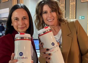 Macarena Pizarro Instagram - Todo comenzó en el 2017 con el programa Aquí está Chile, luego vinieron cientos de coberturas especiales, estallido, pandemia, elecciones miles, debates y guerra… Gracias @cnnchile por todo lo aprendido y por las amistades ganadas!!! Nos seguiremos viendo en los pasillos de Machasa. @daniel_m_t @monicarincon2017 @burgos.matilde @viviencina @superkofy @boige_86  y tantos tantos más!!!!